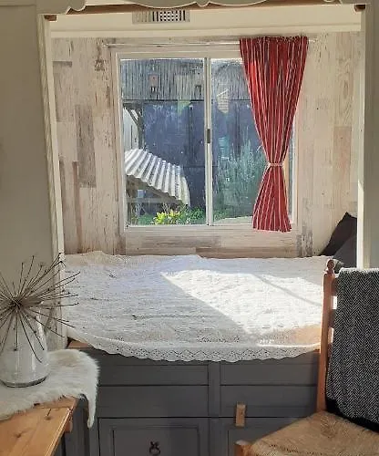 Pipowagen Paarse Opal Кемпинг *