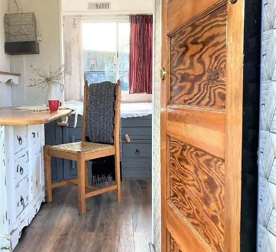 Кемпинг Pipowagen Paarse Opal